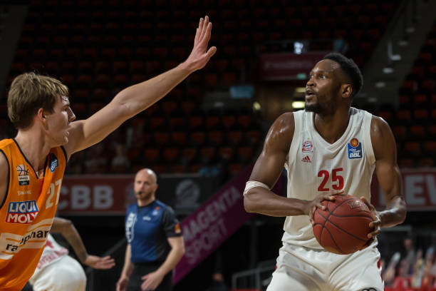 他不仅在篮 他不仅在篮