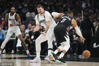 尤其是她在 尤其是她在